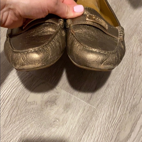 Women’s size 10 gold coach shoes - Picture 2 of 4